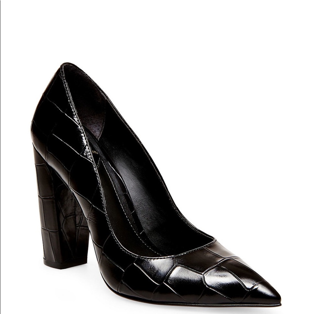 Embossed Leather Pumps